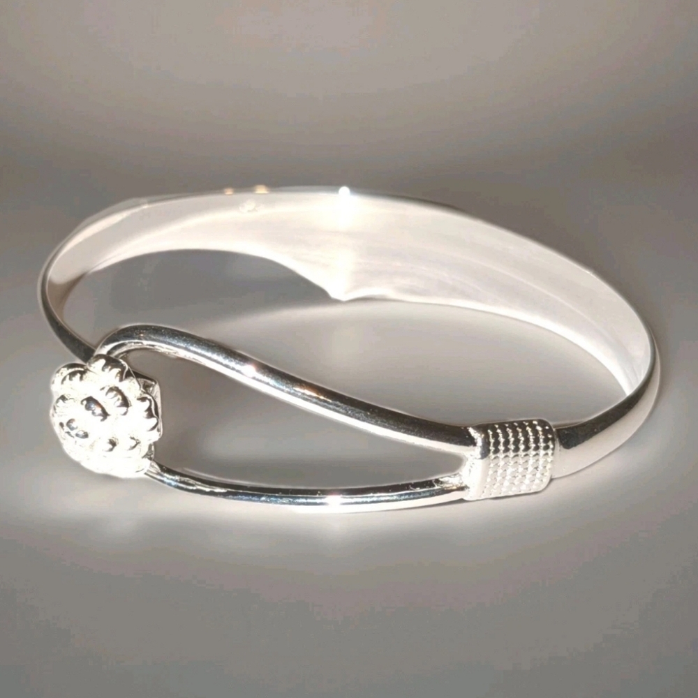 Elegant 925 Sterling Silver Women's Bracelet